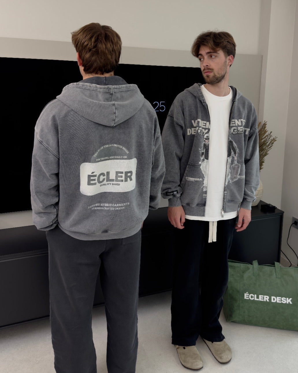 "VÊTEMENTS DE VOYAGE" ZIPPER