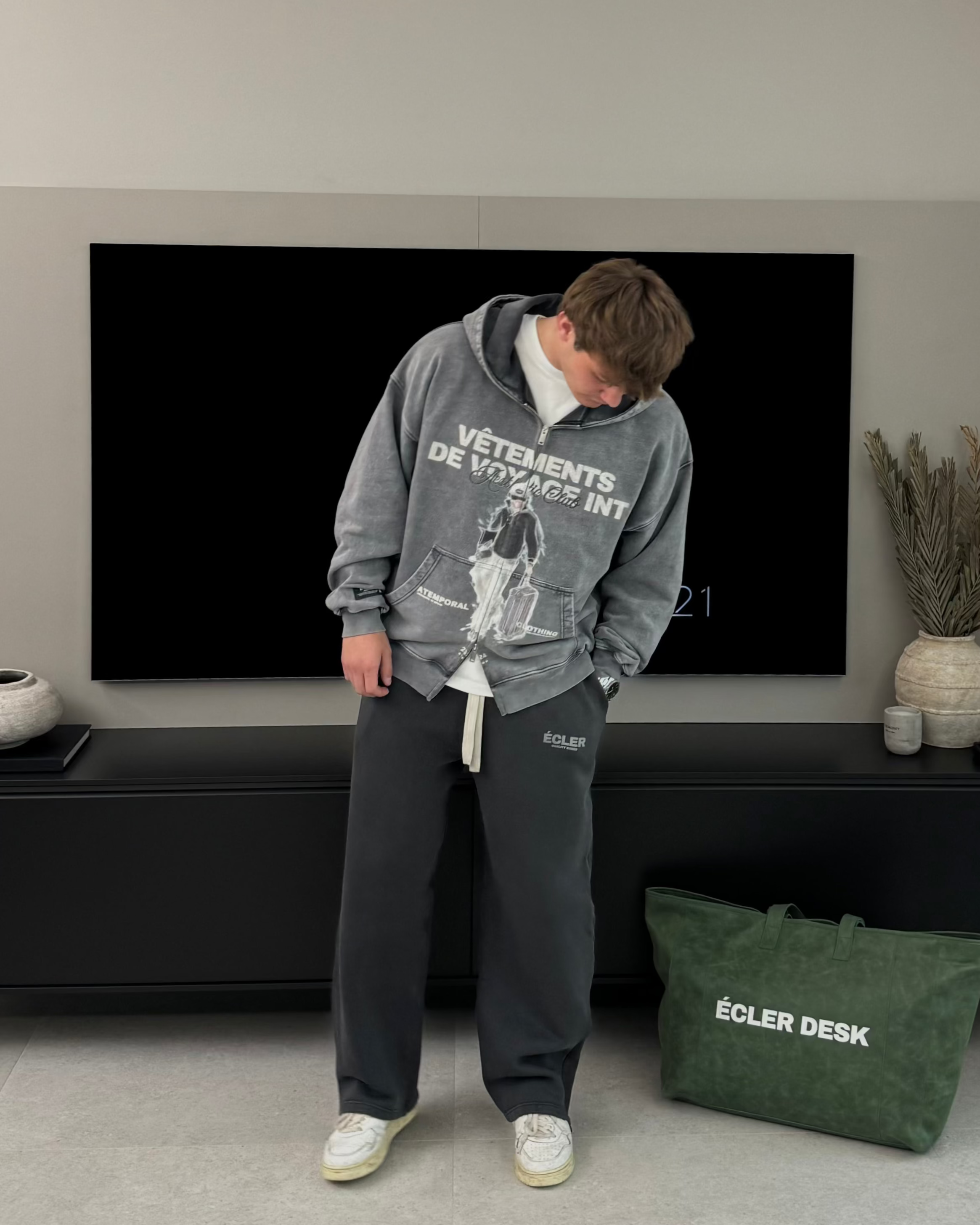 "VÊTEMENTS DE VOYAGE" ZIPPER