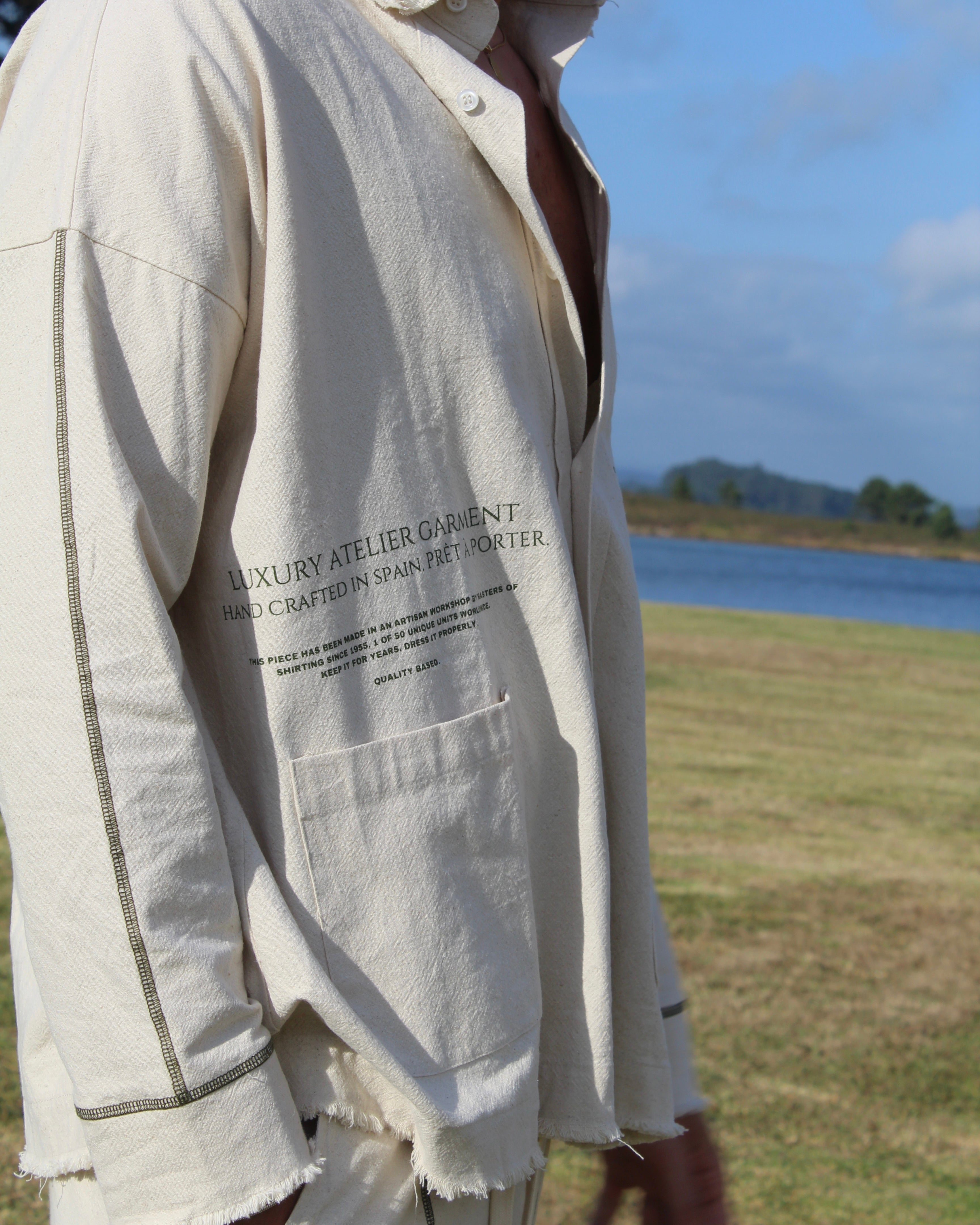 "ÎLE SAINTE" LINEN SHIRT