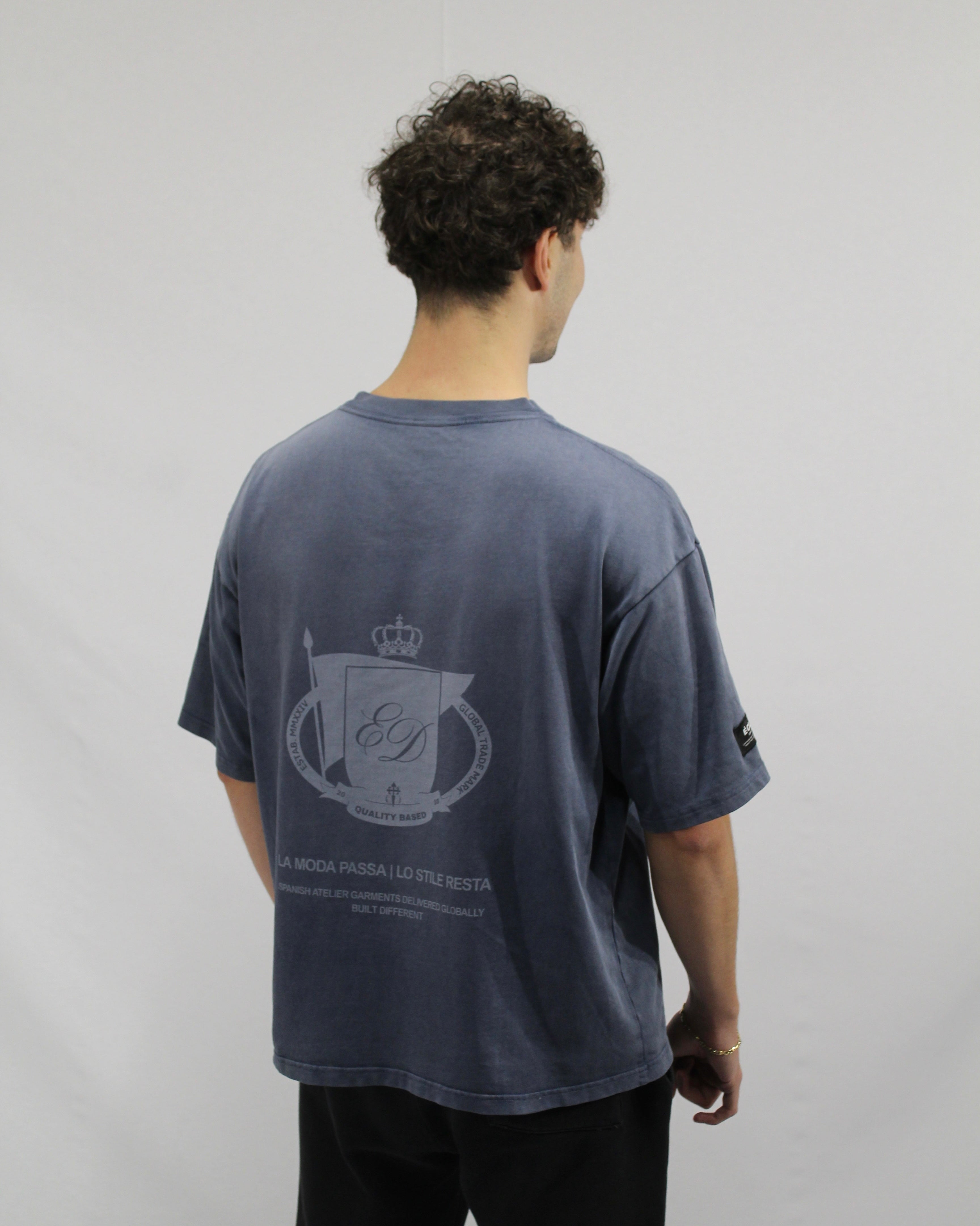 “MEMBERS SHIELD” VINTAGE T-SHIRT