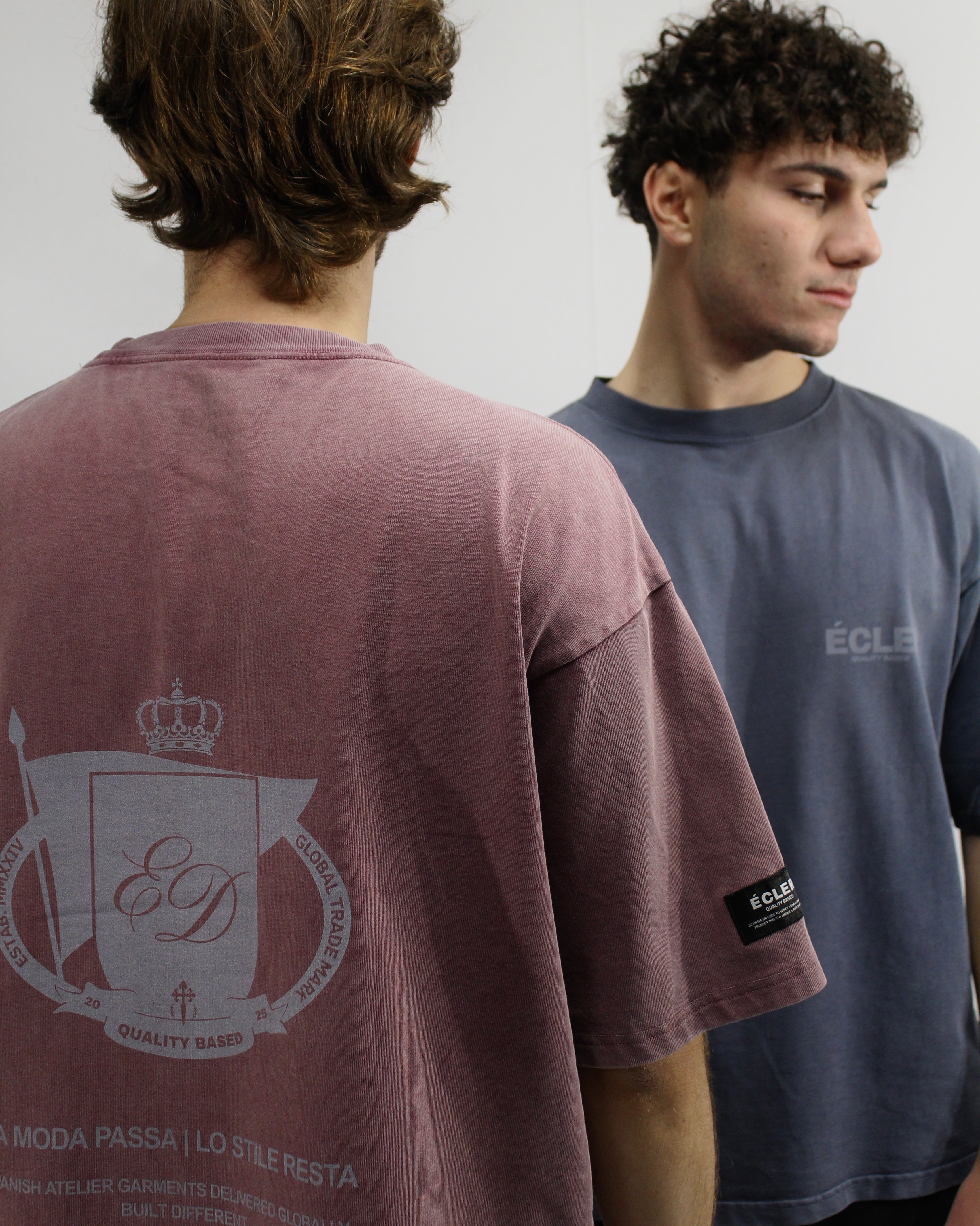 “MEMBERS SHIELD” VINTAGE T-SHIRT