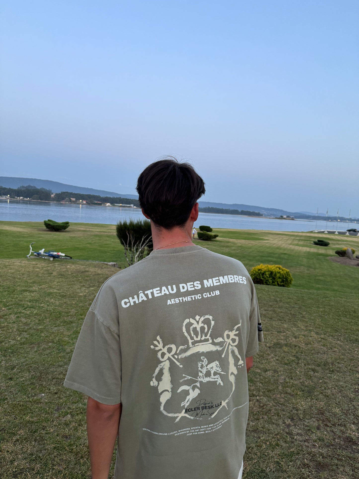 CHÂTEAU T-SHIRT